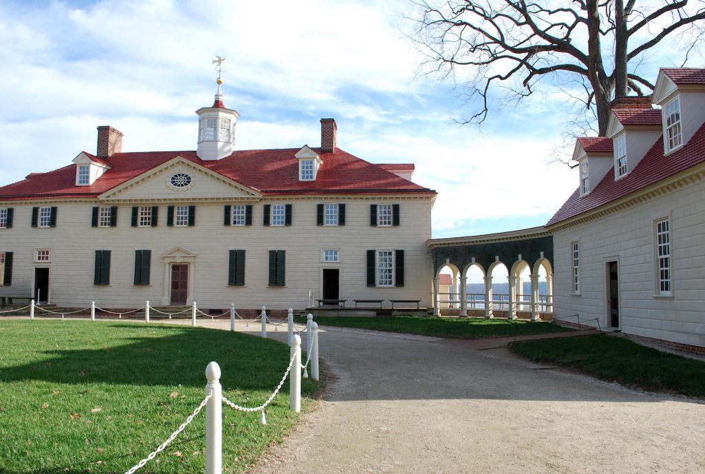 10 Must-See Places on the East Coast: Mount Vernon in Virginia