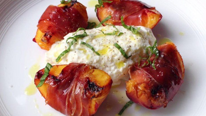 Grilled Peaches with Proscuitto