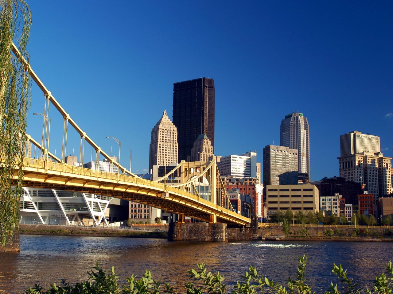 allegheny river with the skyline of downtown pittsburgh