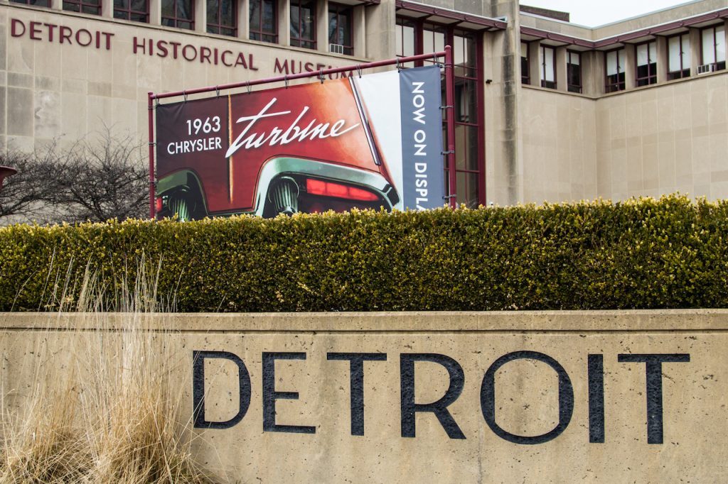 the front of the Detroit Historical Museum building 