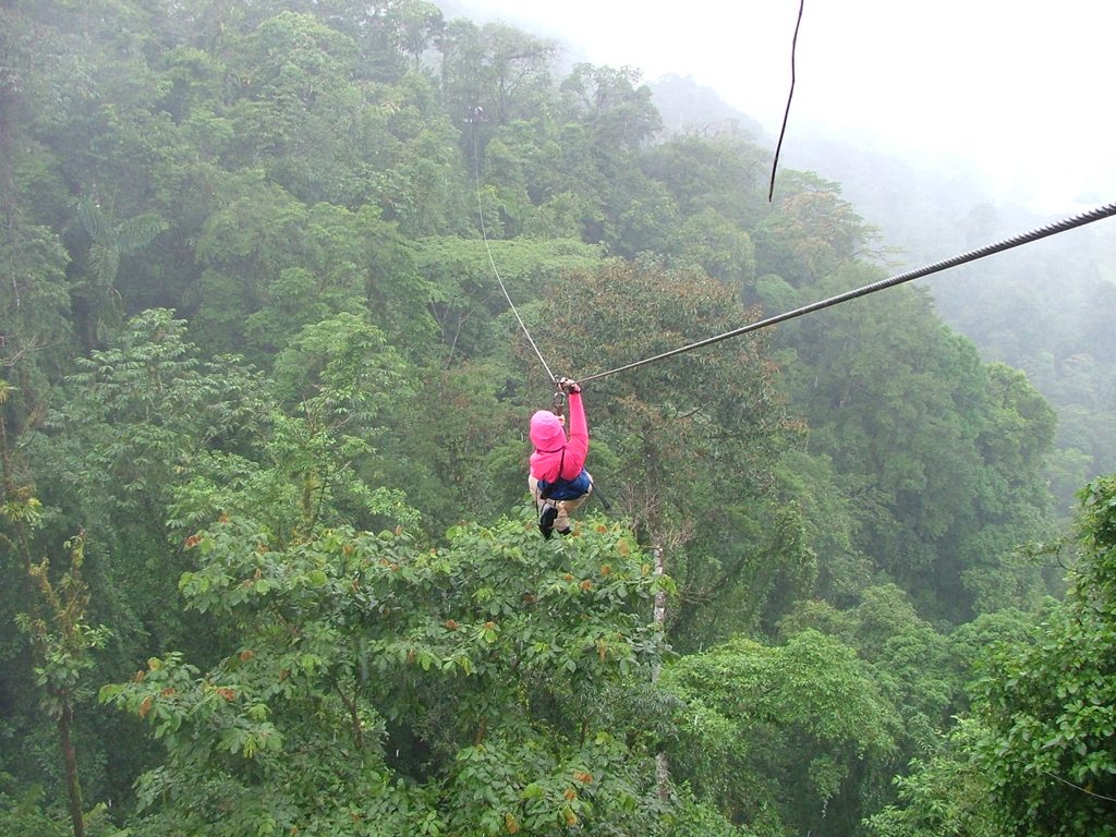 5 Great Places to Zipline in America