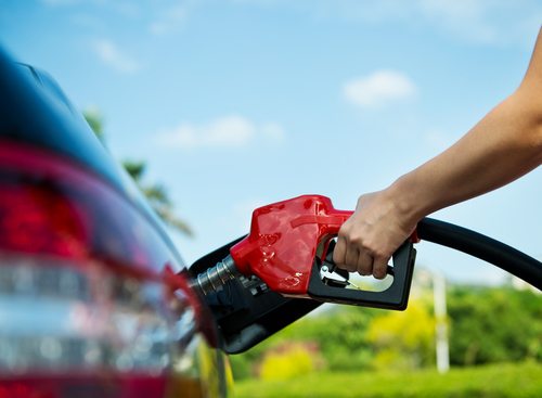 3 of the Best Fuel-Saving Cars for Commuters