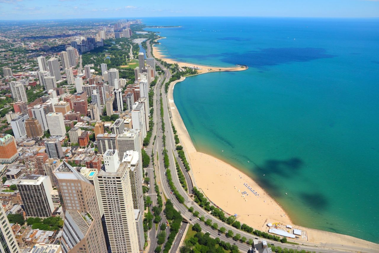 Quick Guide to Chicago’s Lakeshore Drive