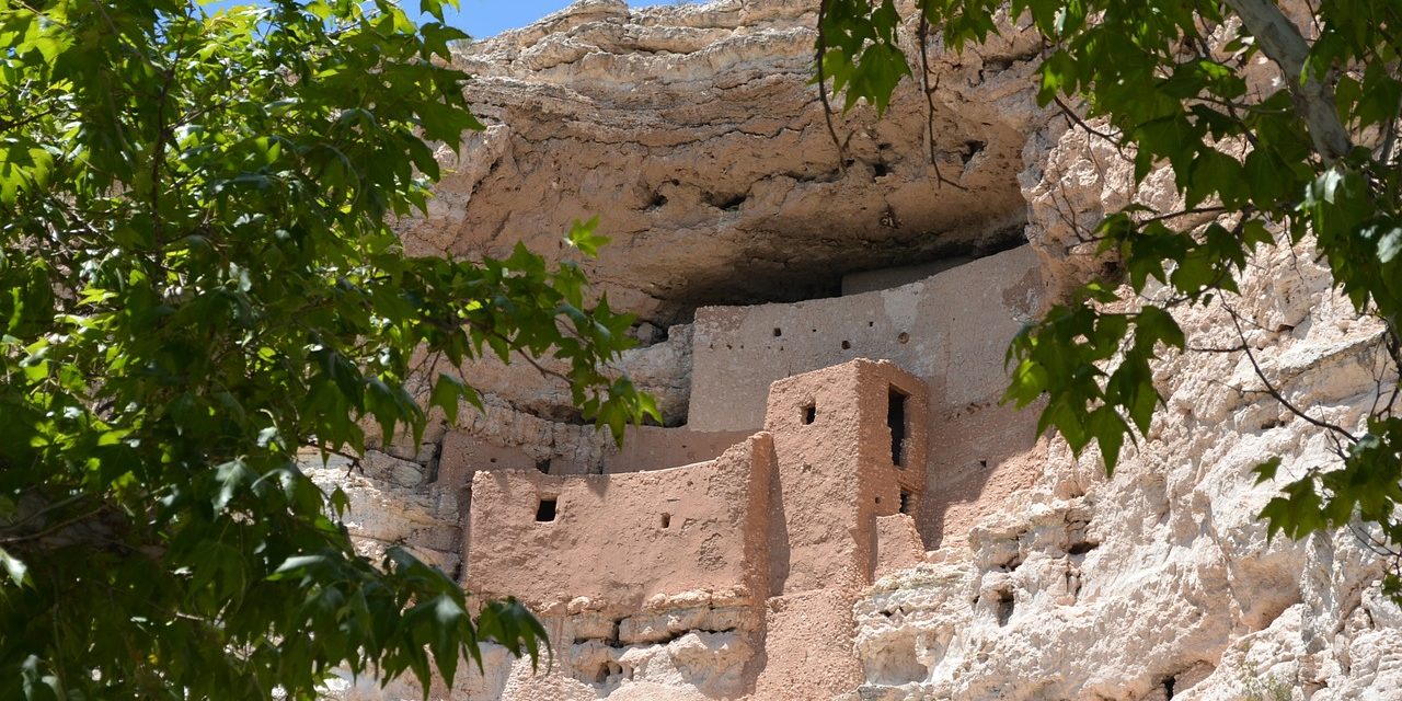 Exploring the Montezuma Cliff Dwellings